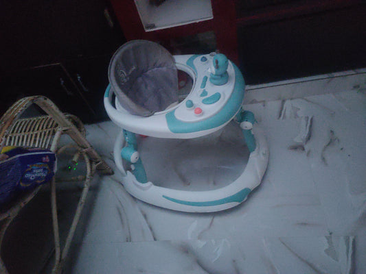 R for Rabbit 2-in -1 walker