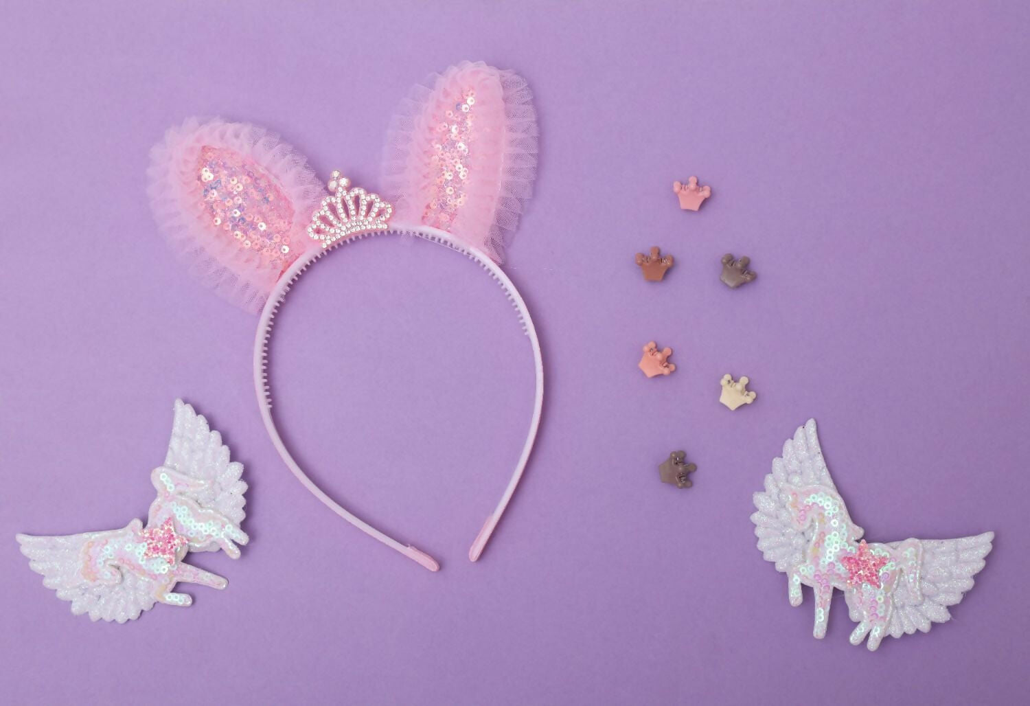 Lock up your little ones tresses with our new collection of hair accessories that are a must have for to instantly add glamour to any wardrobe.