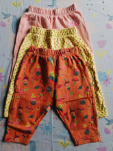 Keep your baby warm and comfy all winter long with the Set of 3 Soft Winter Lounge Pants—cozy, breathable, and perfect for every day!