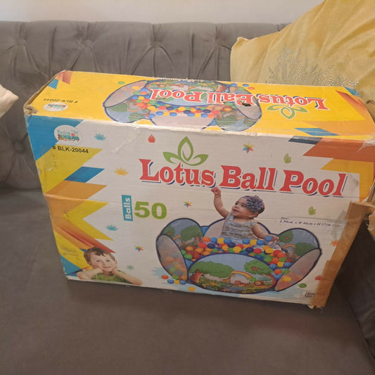 Lotus ball pull toy – fun, colorful, and perfect for encouraging your little one’s first steps.