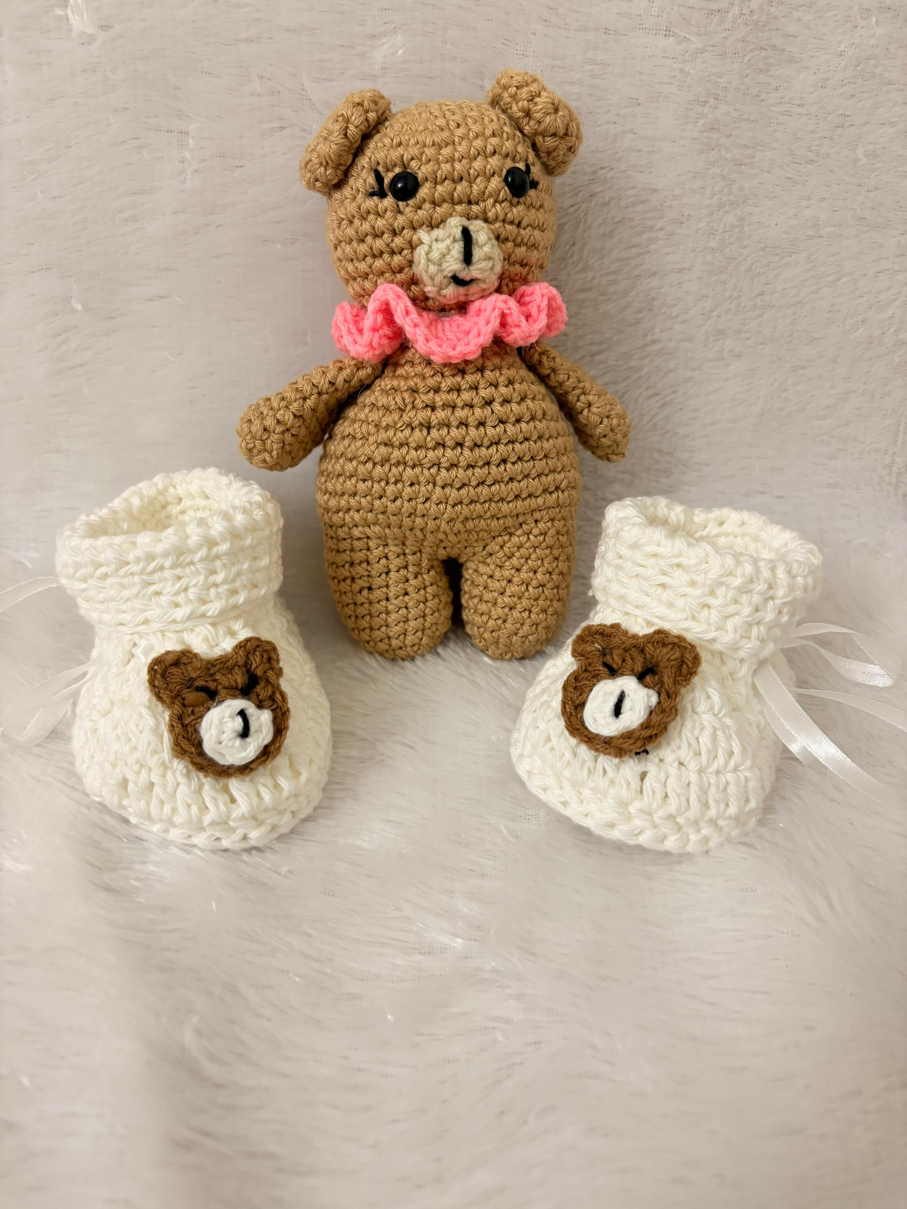 Walk into love with the cutest combo in town!