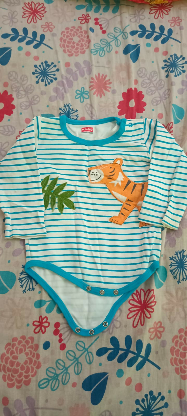 Keep your baby cozy and comfortable with the Babyhug Full Sleeves Onesie—soft, breathable, and perfect for everyday wear!