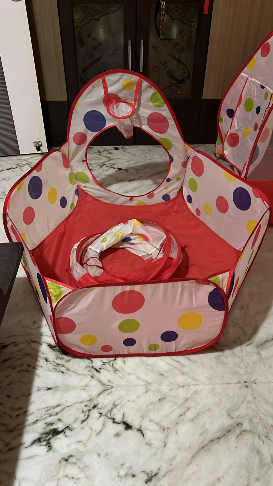 BABY BUCKET Tent House, Lightweight & Durable Playhouse for Kids, Easy Setup for Indoor & Outdoor Fun.