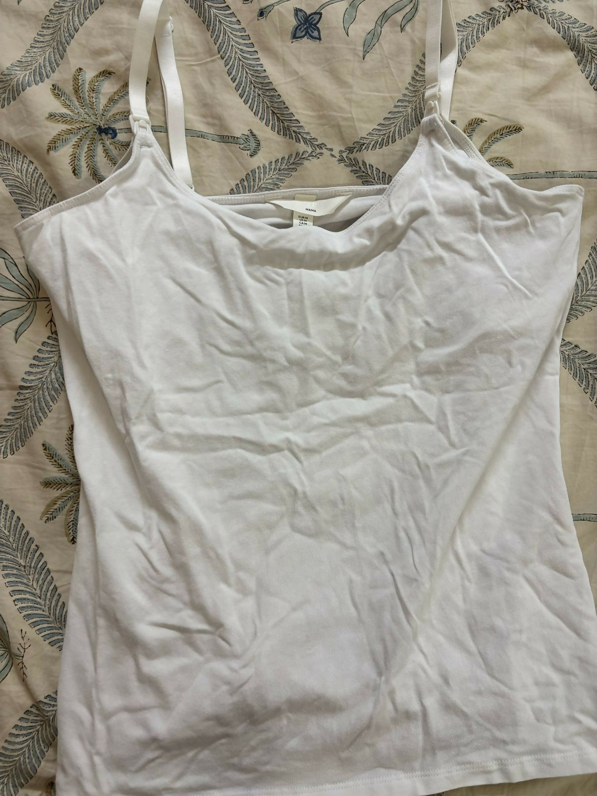 Shop MAMA 2-pack nursing tops – soft, practical, and easy for everyday breastfeeding.

