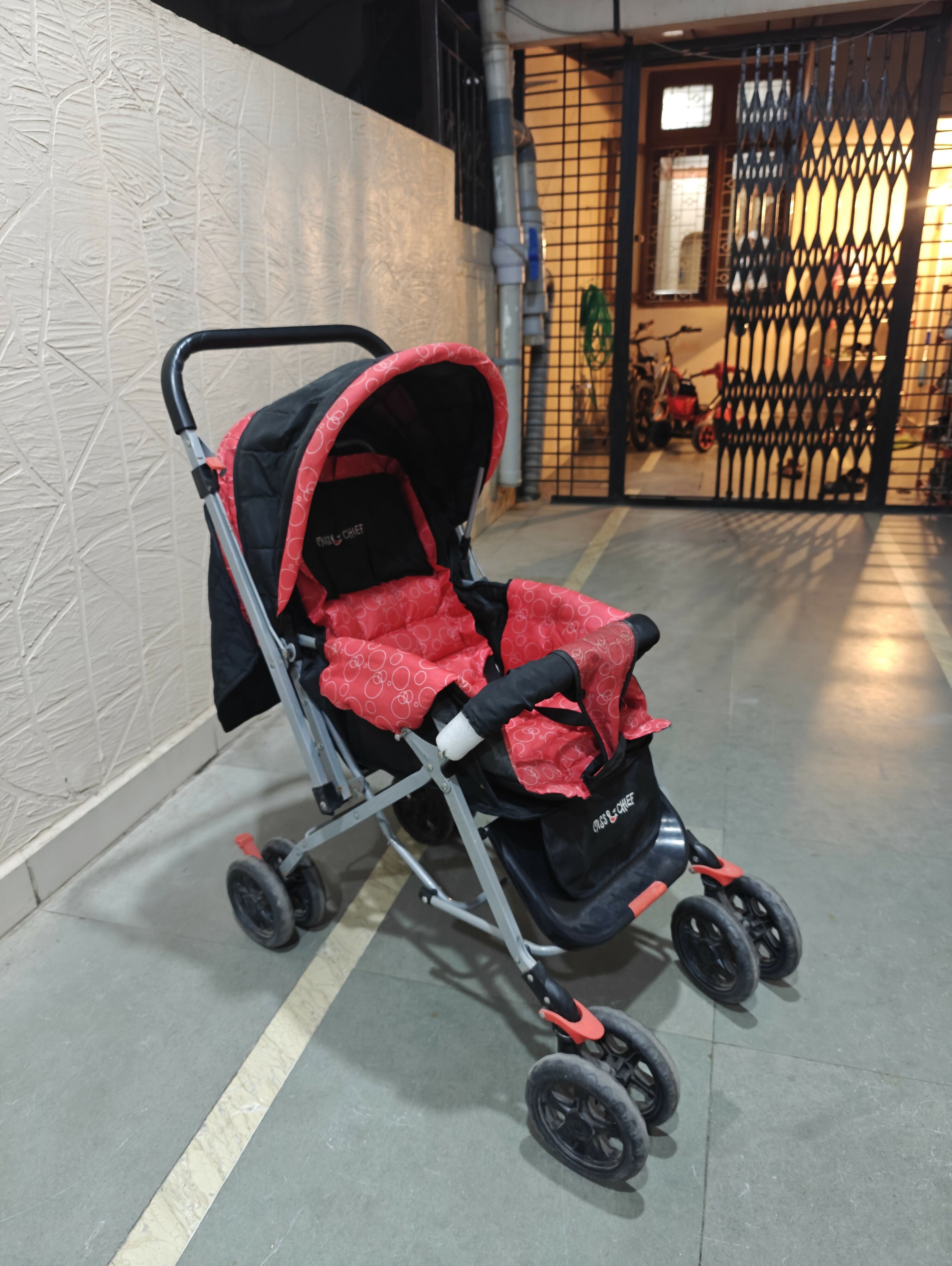LUVLAP STARSHINE Baby Stroller/ Pram, Red 