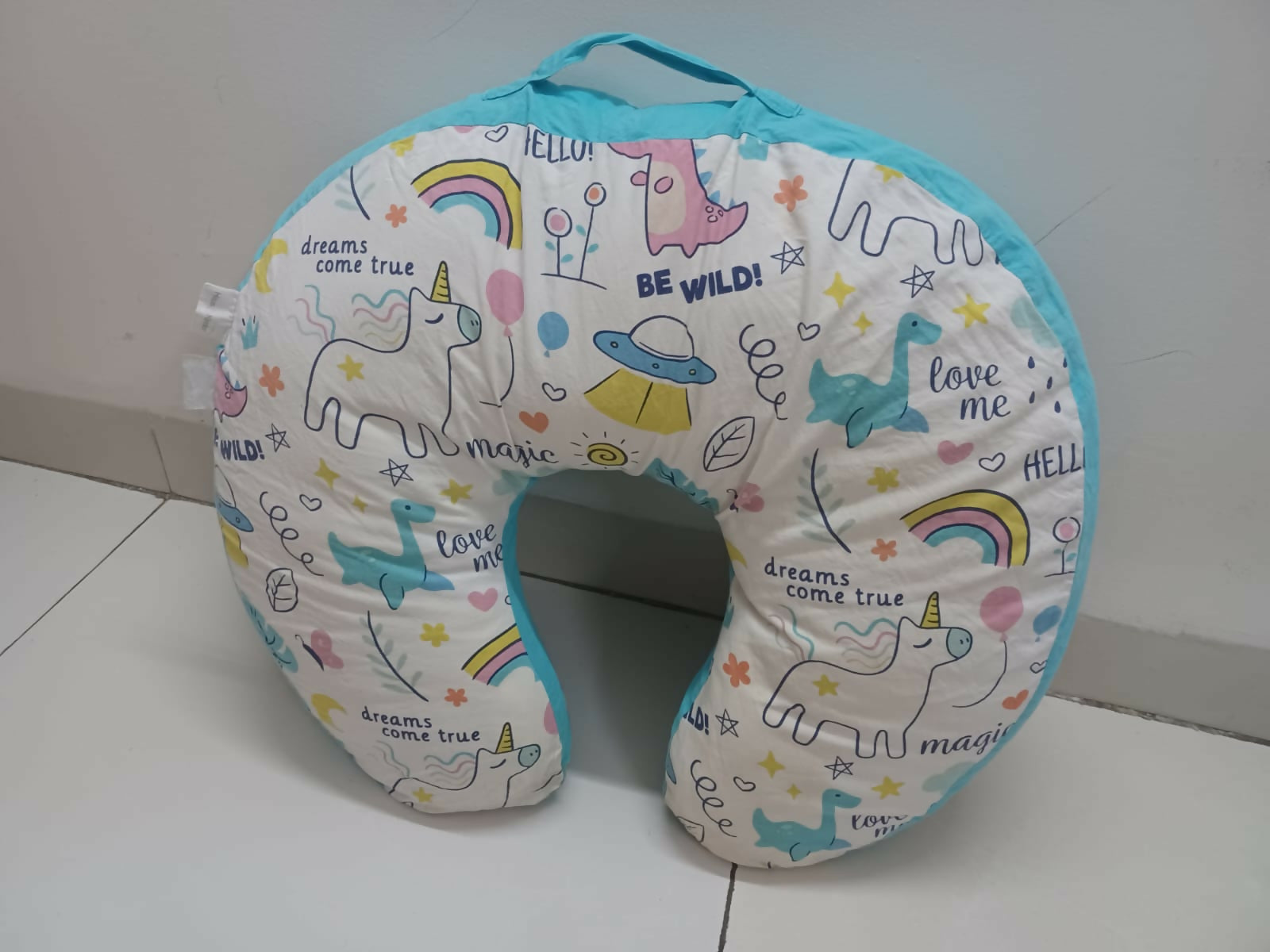 Haus & Kinder nursing pillow, baby feeding pillow, breastfeeding support cushion, washable nursing pillow, comfortable feeding pillow