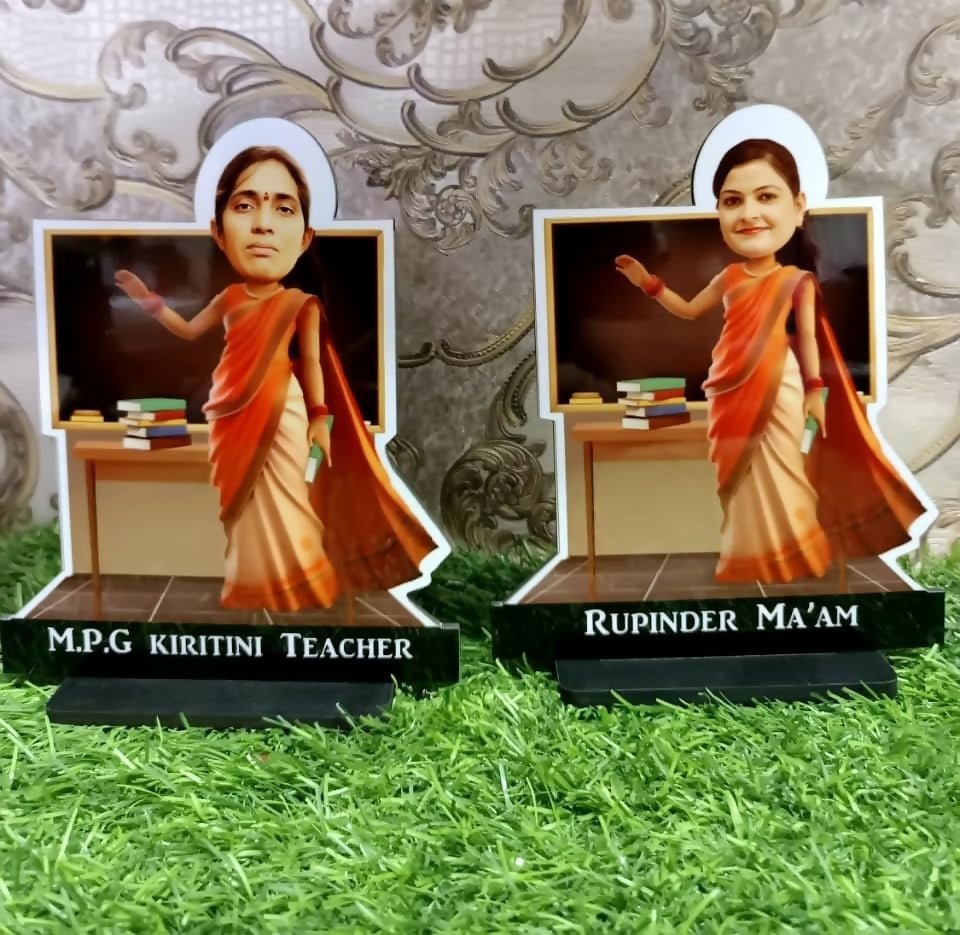 Personalized Teacher Caricature with Base Stand, crafted from 7-inch MDF with custom teacher name and photo-inspired design, perfect as a memorable Teacher’s Day, farewell, or appreciation gift.