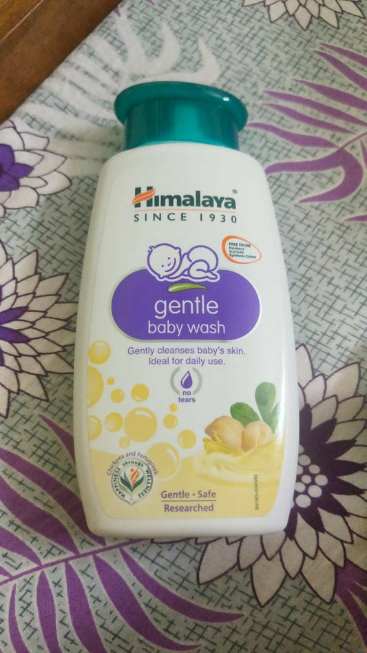 Cleanse and nourish your baby’s skin with Himalaya Gentle Baby Wash—mild, tear-free, and perfect for everyday care!