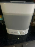 PHILIPS AVENT bottle sterilizer – quick, safe, and chemical-free sterilization for your baby’s essentials.

