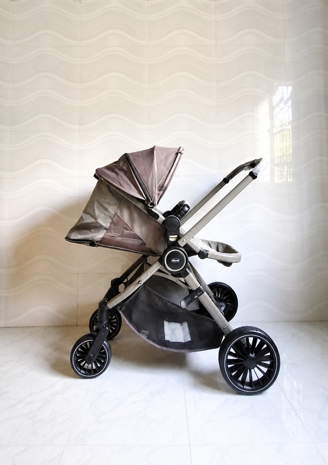 Chicco Luxury Baby Stroller Reversible Pram Premium Travel System