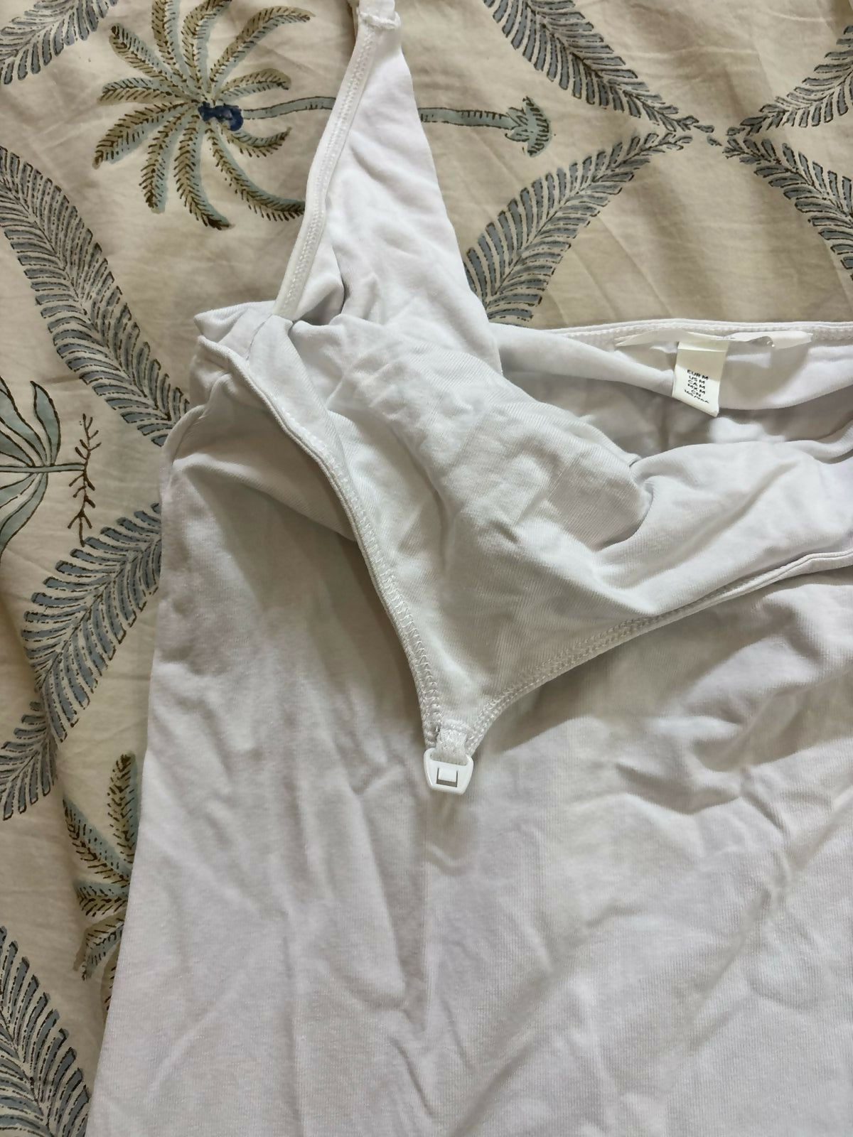 Shop MAMA 2-pack nursing tops – soft, practical, and easy for everyday breastfeeding.

