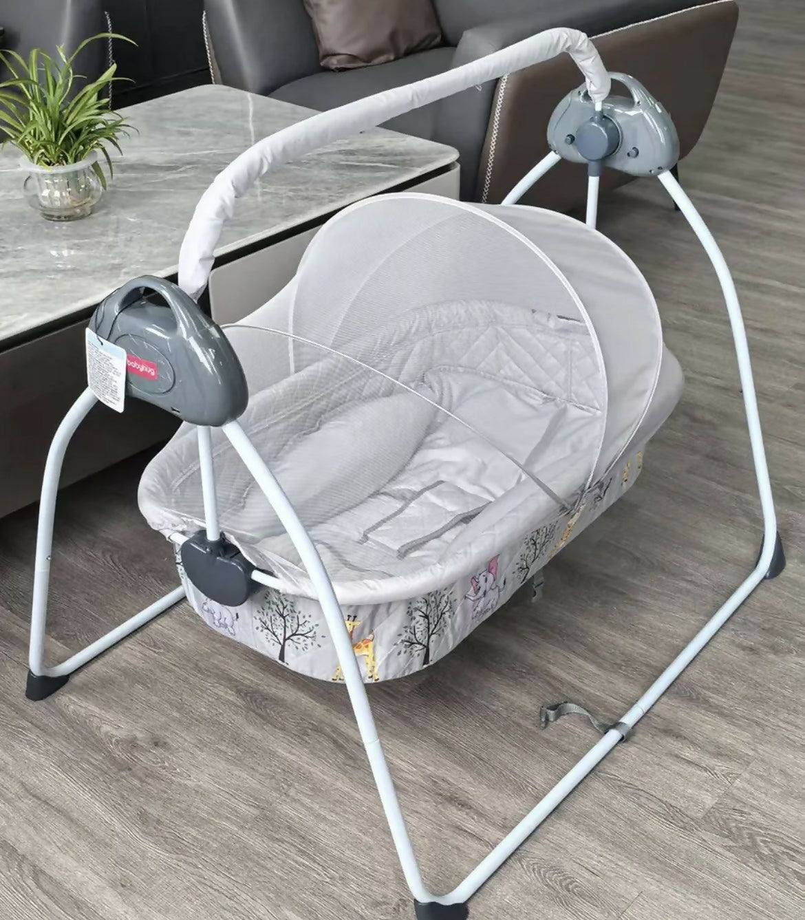 Baby hug swing cradle with remote