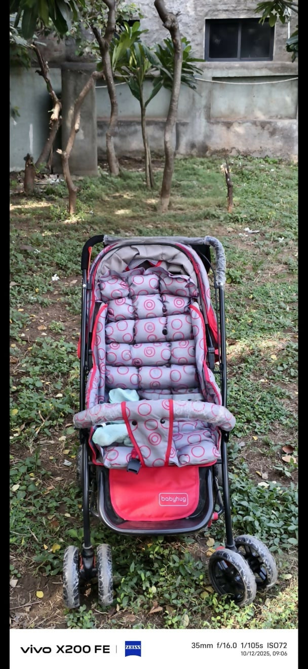 BABYHUG Cocoon Baby Stroller/Pram featuring comfortable seating, a protective canopy, sturdy frame and smooth-moving wheels for convenient everyday walks, outings and travel with your baby.