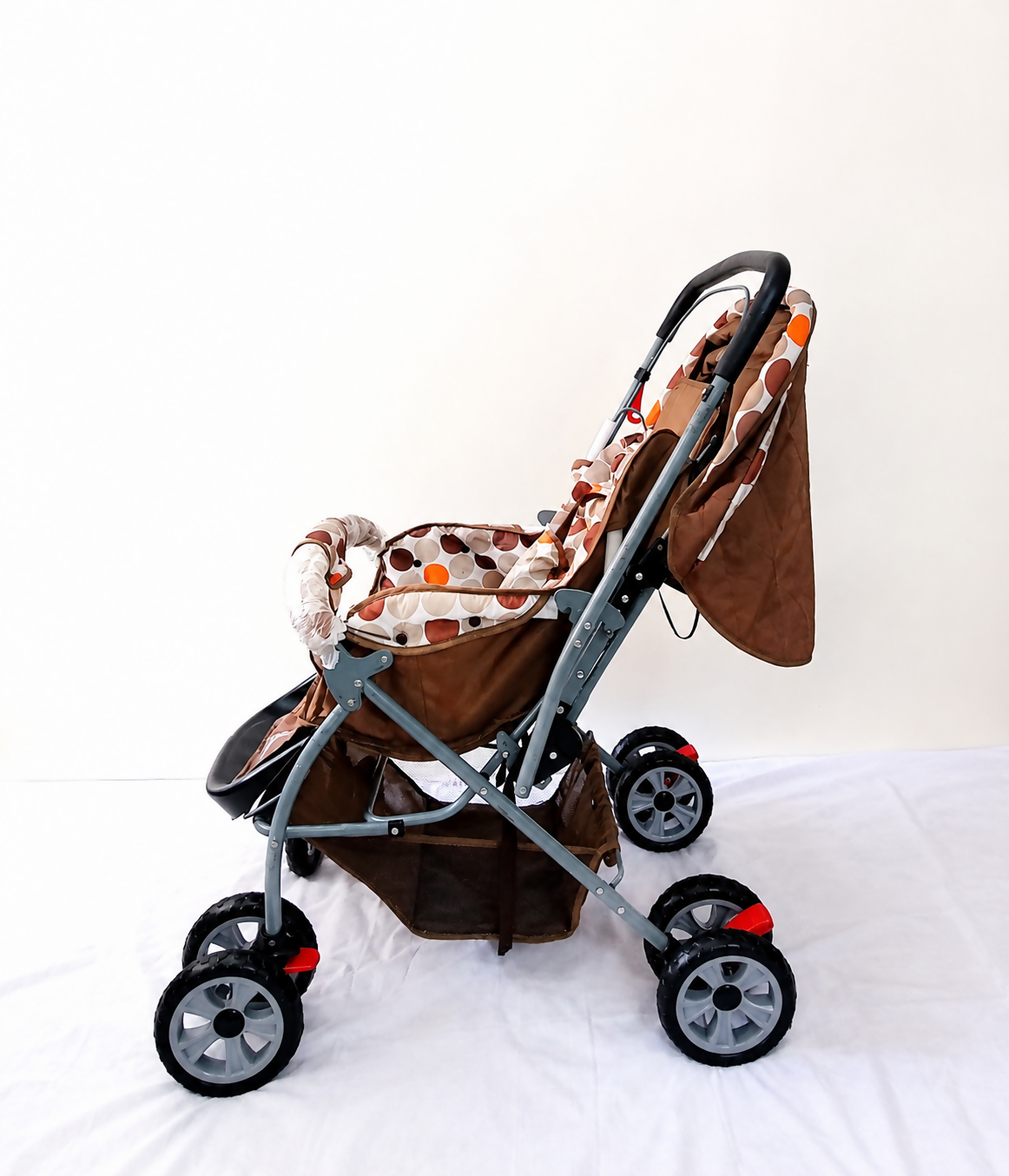 BABYHUG Cosy Cosmo baby stroller with reclining seat, foldable pram design, safety harness, smooth wheels, adjustable canopy, and comfortable travel support from newborn to tod