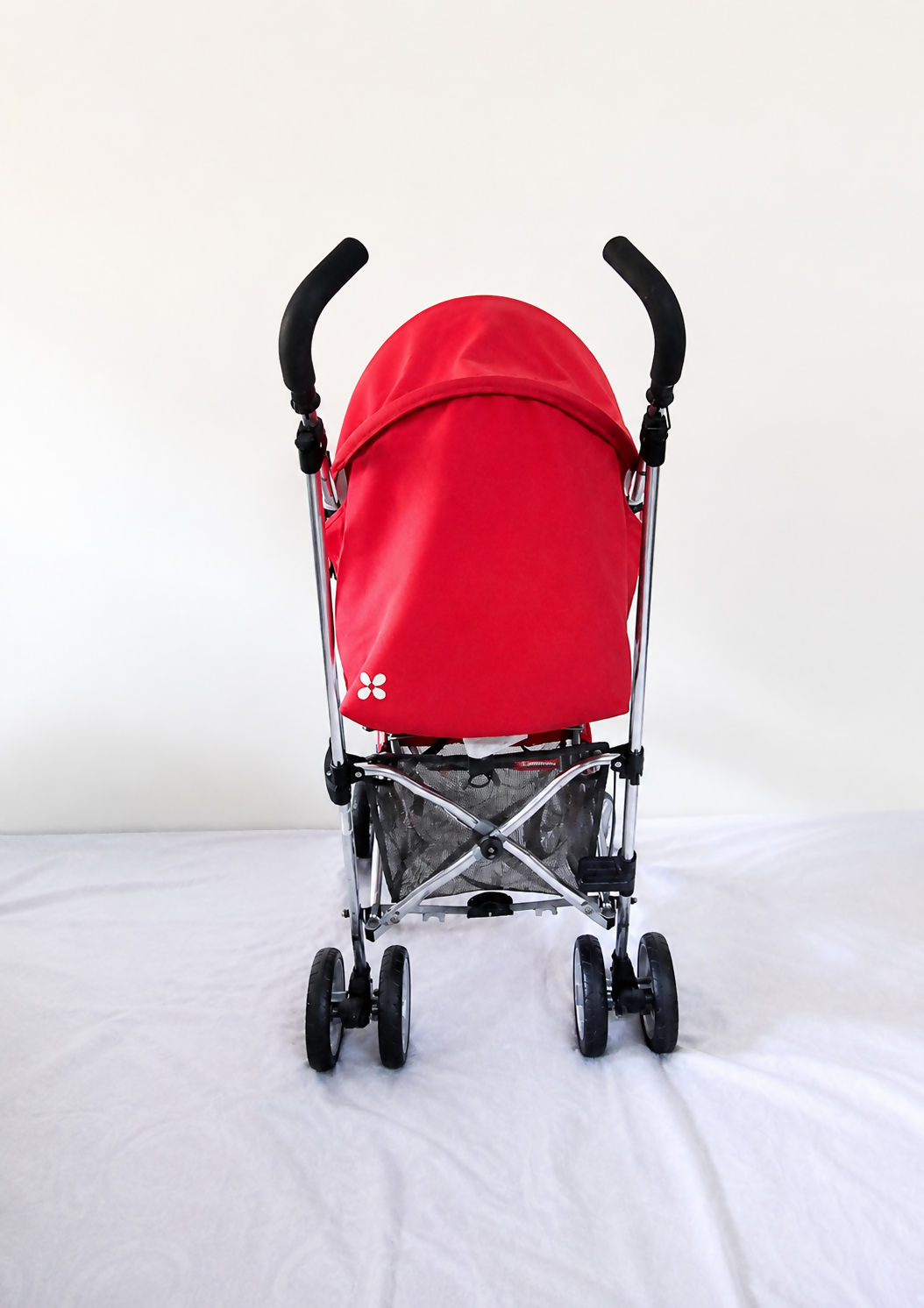 UPPAbaby Lightweight Umbrella Stroller with reclining seat, foldable compact design, adjustable canopy, safety harness, smooth wheels, and storage basket for comfortable everyday travel with babies and toddlers.