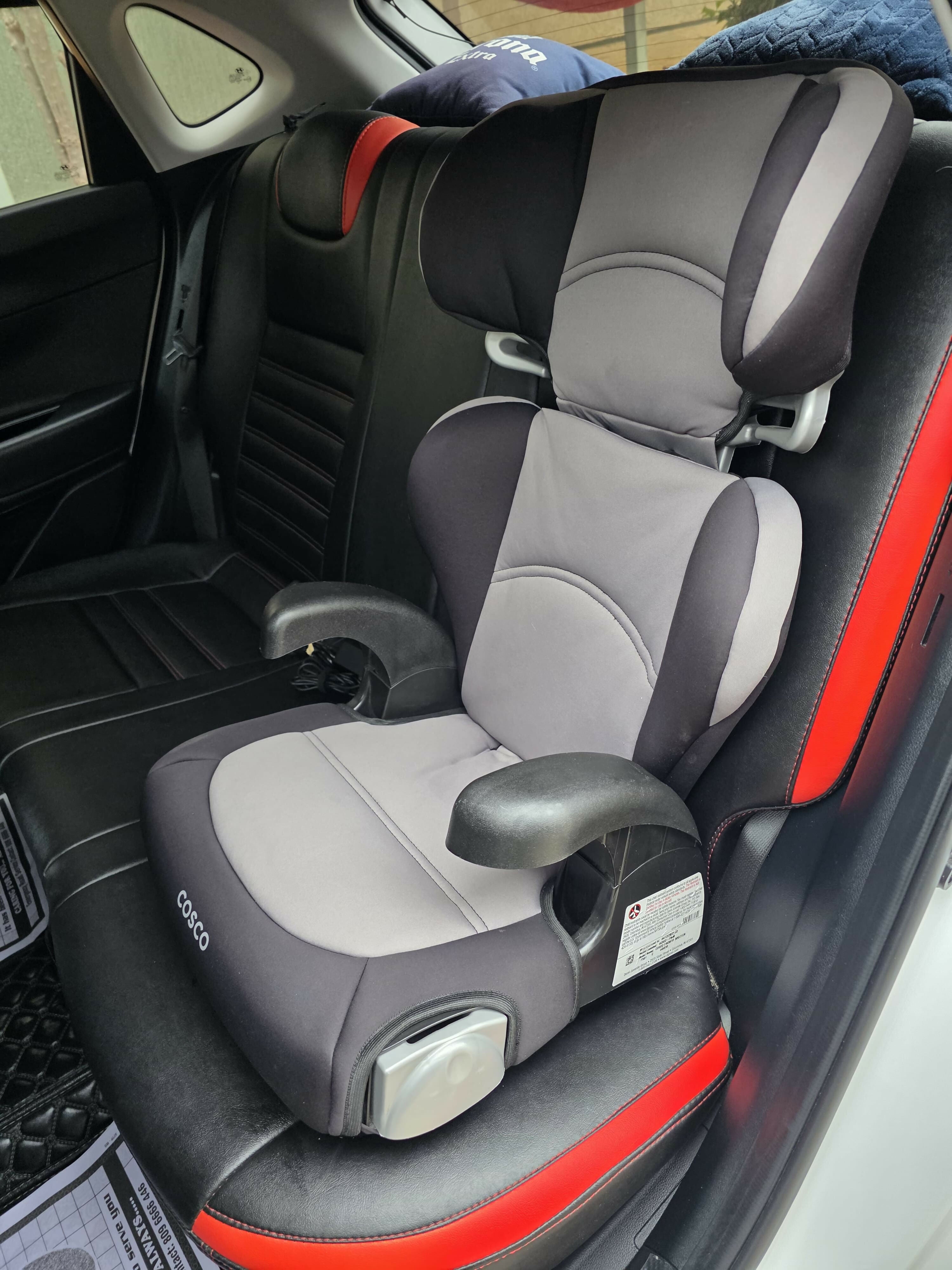COSCO Kids Pronto Trend Belt-Positioning Booster Car Seat in Almost New condition featuring comfortable padded seating, supportive backrest, and belt-positioning design for convenient car travel with growing children.