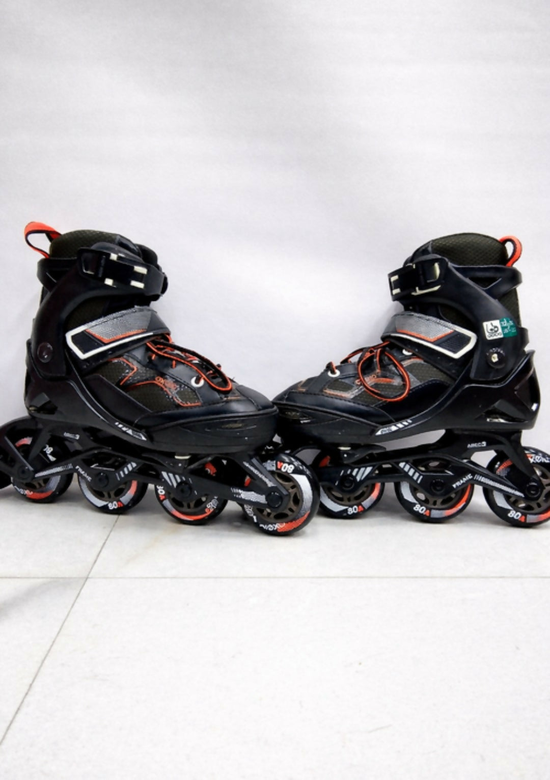 OXELO  Adjustable Inline Skates Kids Decathlon Roller Skates Size 32-35