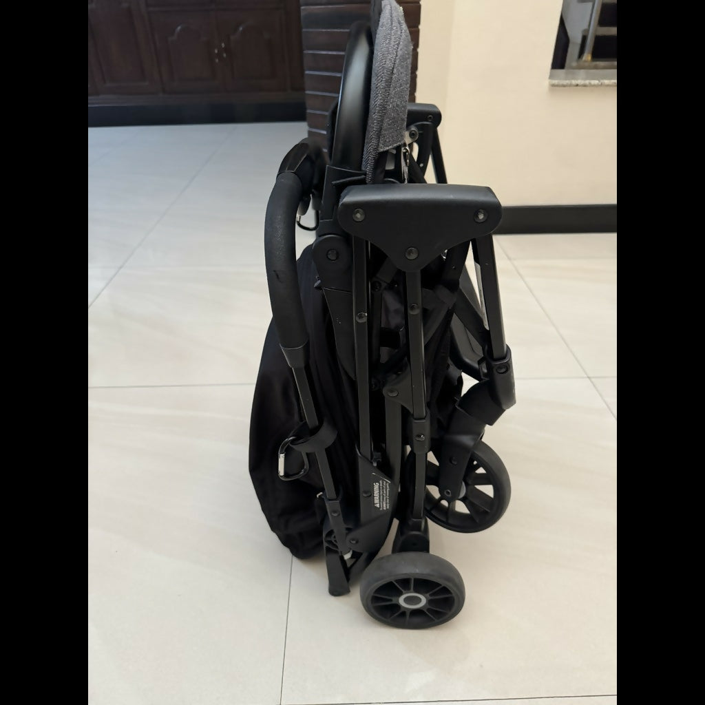 Evenflo Urbini Lightweight Itsi Stroller/Pram