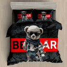 Bedding set with bear design 