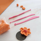 The ilearnngrow Air Dry Clay Kit for Kids provides an exciting and educational hands-on experience, enabling children to create their own refrigerator magnets with colorful modeling clay. 