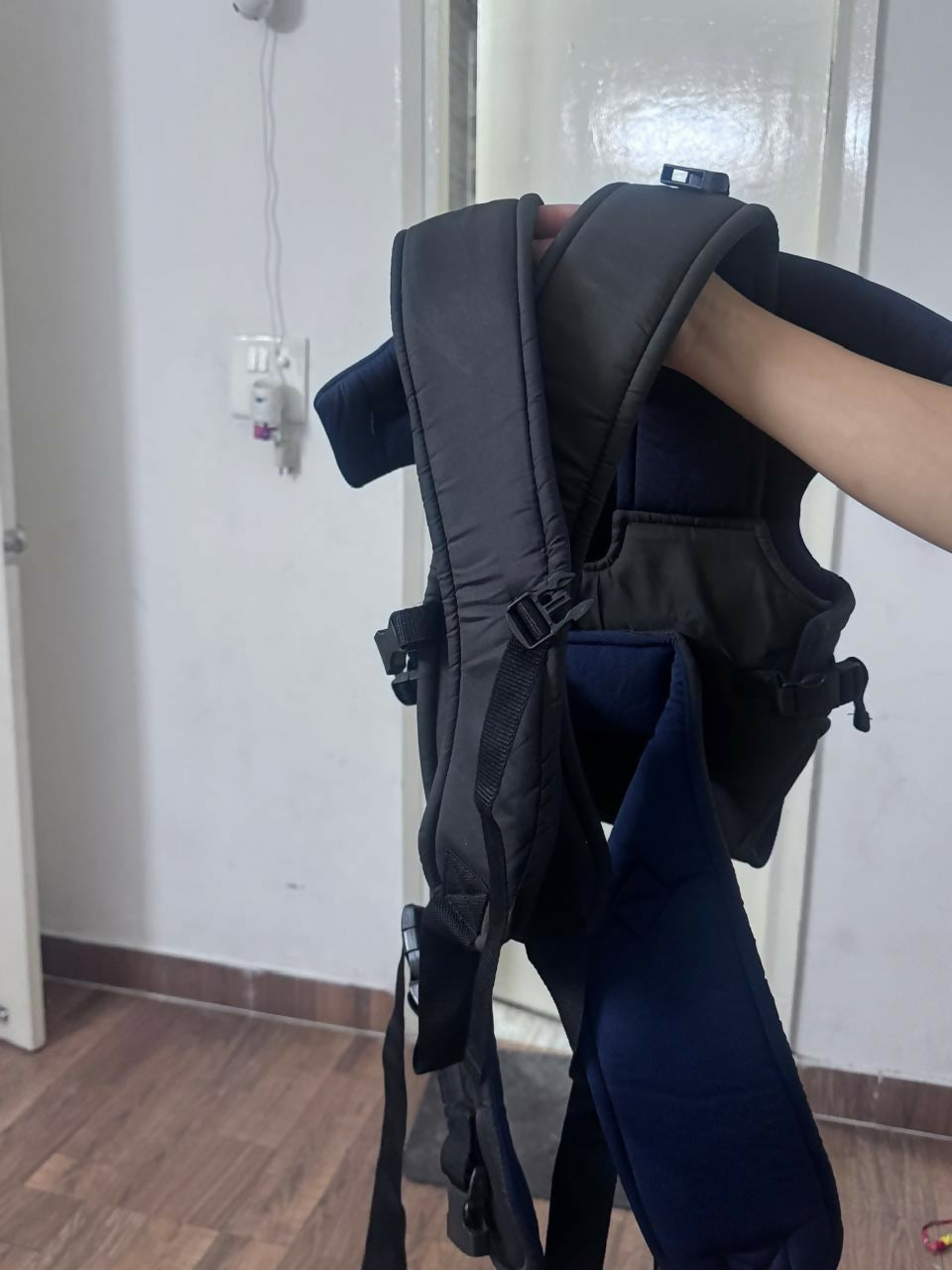 MEE MEE Comfy New Born Baby Carrier in Royal Blue, Almost New condition, featuring comfortable padded support, adjustable straps, secure fastening, and a practical hands-free design for carrying your little one during everyday outings.