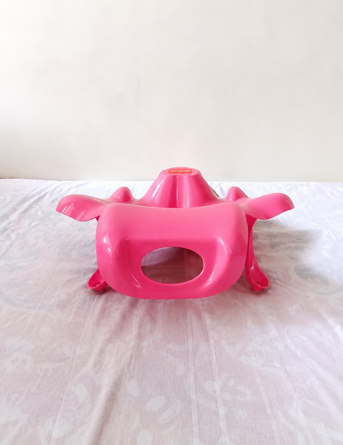 LuvLap Baby Bath Support Chair B132 in Preloved New condition, available in Chennai, Tamil Nadu, featuring an ergonomic reclined design and 4 suction cups for stable, comfortable support during supervised baby bath time.