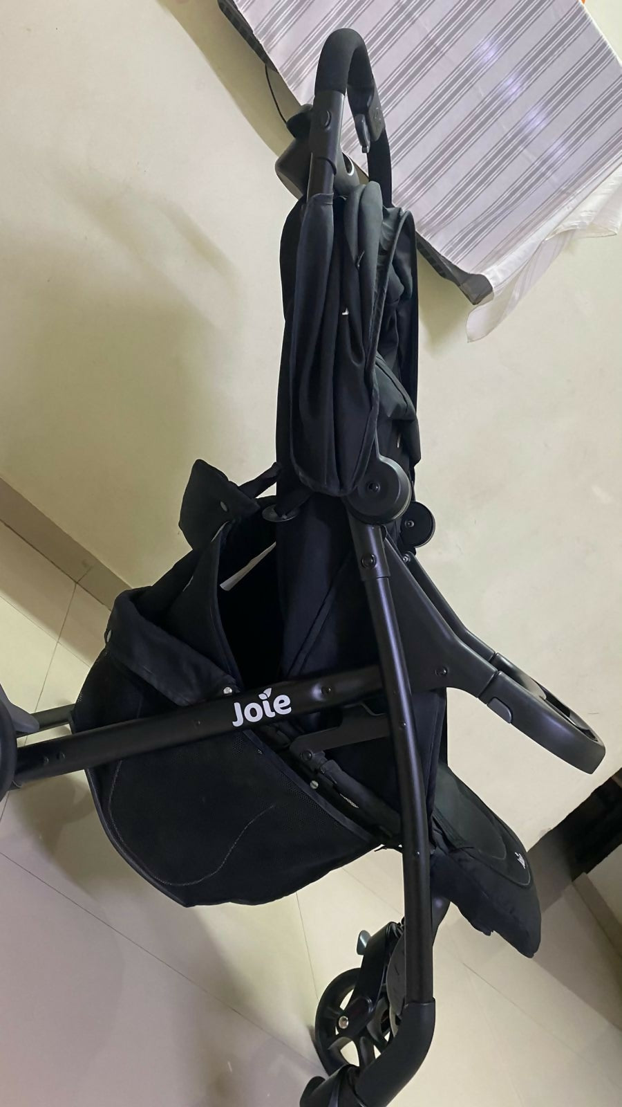 JOIE Muse LX Baby Stroller/Pram in Almost New condition featuring comfortable seating, protective canopy, safety harness, smooth wheels, and a practical foldable design for everyday walks, shopping, travel, and outings.