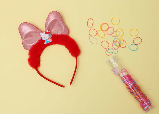 Update your little ones collection with this pretty hair accessory and she is all set for an updated look.