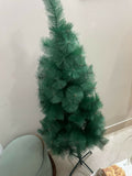 Bring Home the Holiday Magic – 5ft Christmas Tree for Joyful Celebrations!