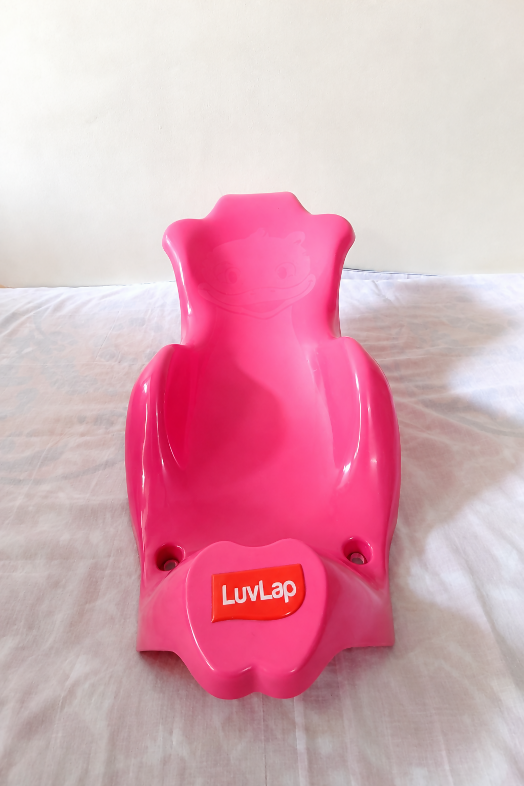LuvLap Baby Bath Support Chair B132 in Preloved New condition, available in Chennai, Tamil Nadu, featuring an ergonomic reclined design and 4 suction cups for stable, comfortable support during supervised baby bath time.