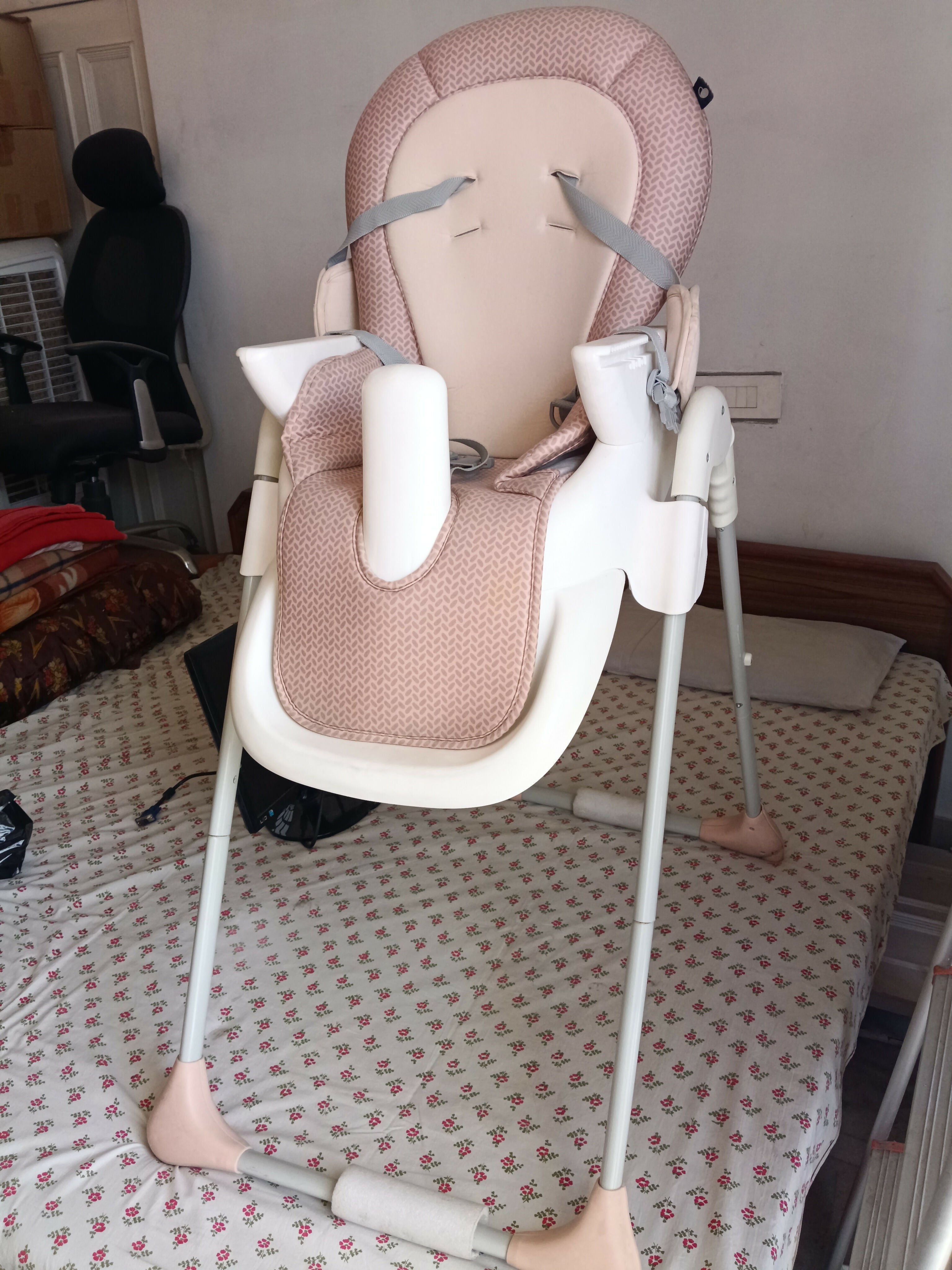 EVENFLO Fava Full Functional Baby High Chair