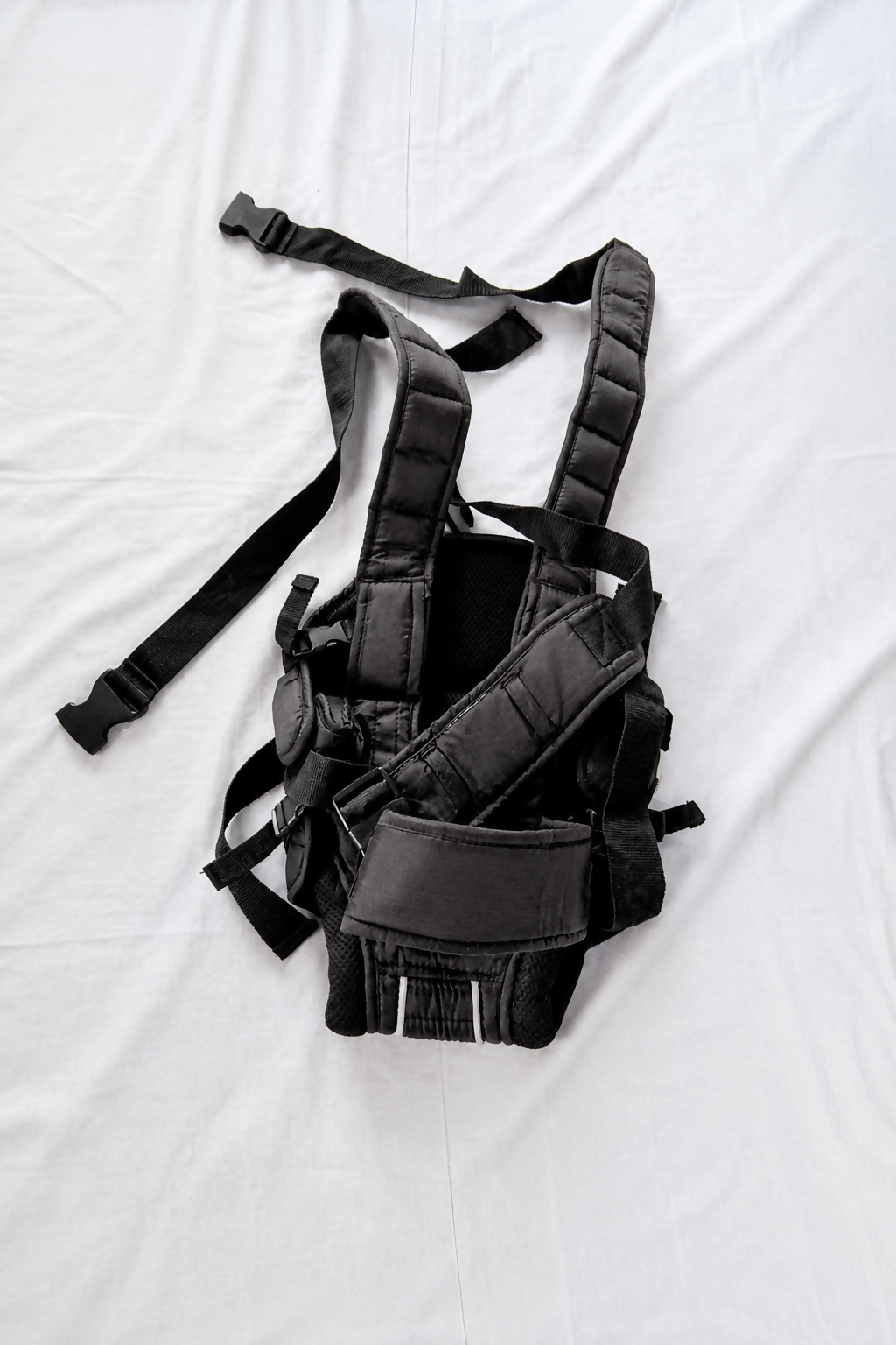 Mothercare 3 Way Baby Carrier B137 in Black, Almost New condition, featuring front and back carrying options, padded support, adjustable straps, and a practical hands-free design for everyday outings and travel.