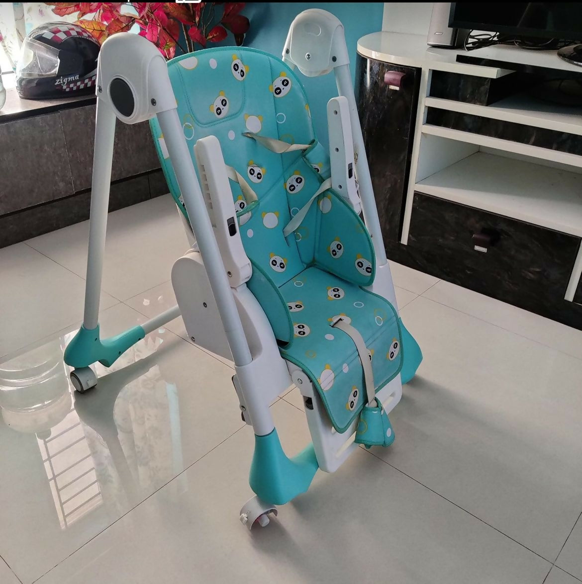 Children's high chair with cartoon design