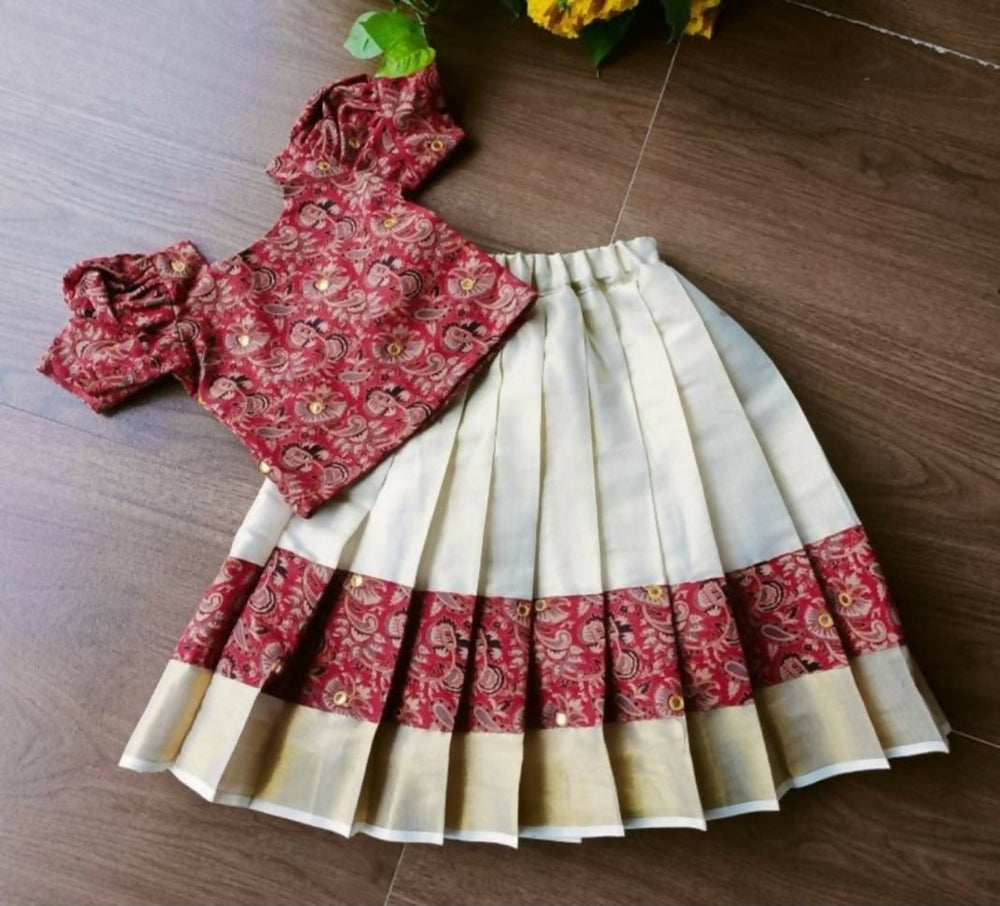 Crop Top and Lehenga Set – Cotton & Kerala Kasavu Fabric