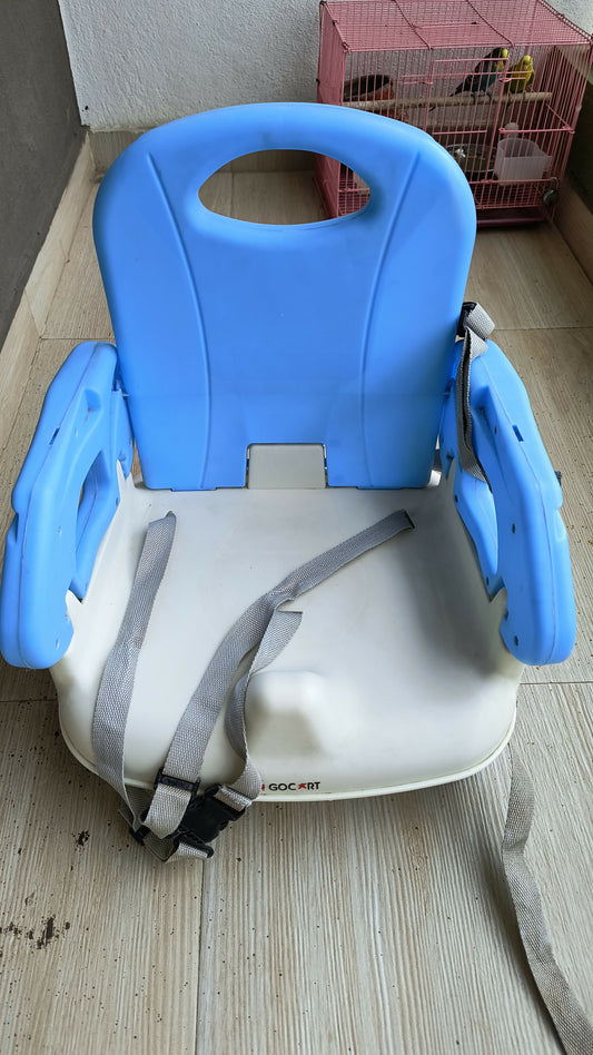 GO CART Foldable feeding chair / Booster seat