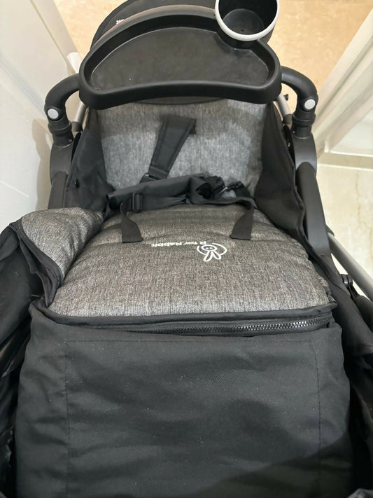 Discover the ultimate in convenience and safety with the R for Rabbit Stroller—designed to provide a smooth and comfortable ride for you and your baby!






