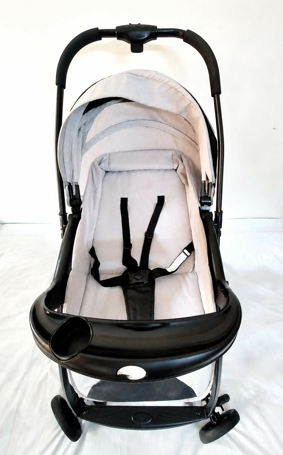 R FOR RABBIT Sugar Pop Baby Stroller/Pram in Grey, available in Chennai, Tamil Nadu, featuring a reversible handle, reclining seat, protective canopy, safety harness, and practical design for everyday outings.