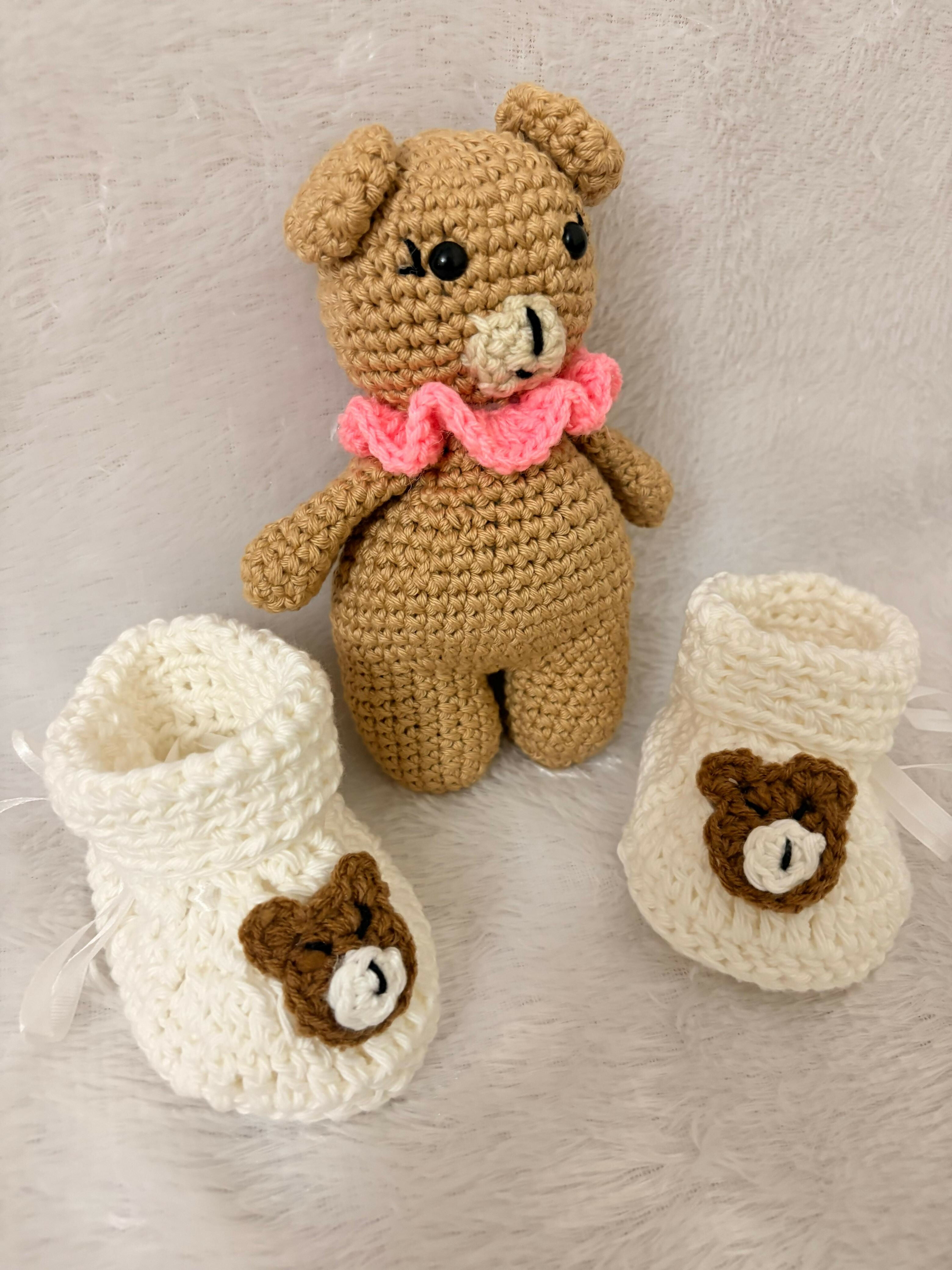 Walk into love with the cutest combo in town!

