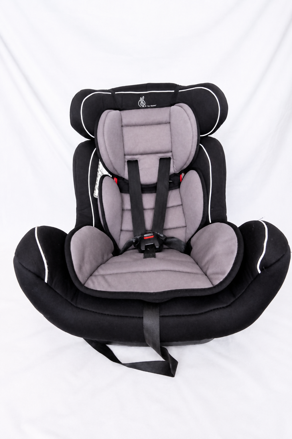 R for Rabbit Jack N Jill Grand convertible car seat (0–25 kg) with rear and forward-facing modes, adjustable headrest, 5-point safety harness, side-impact protection, and cushioned comfort for growing children.