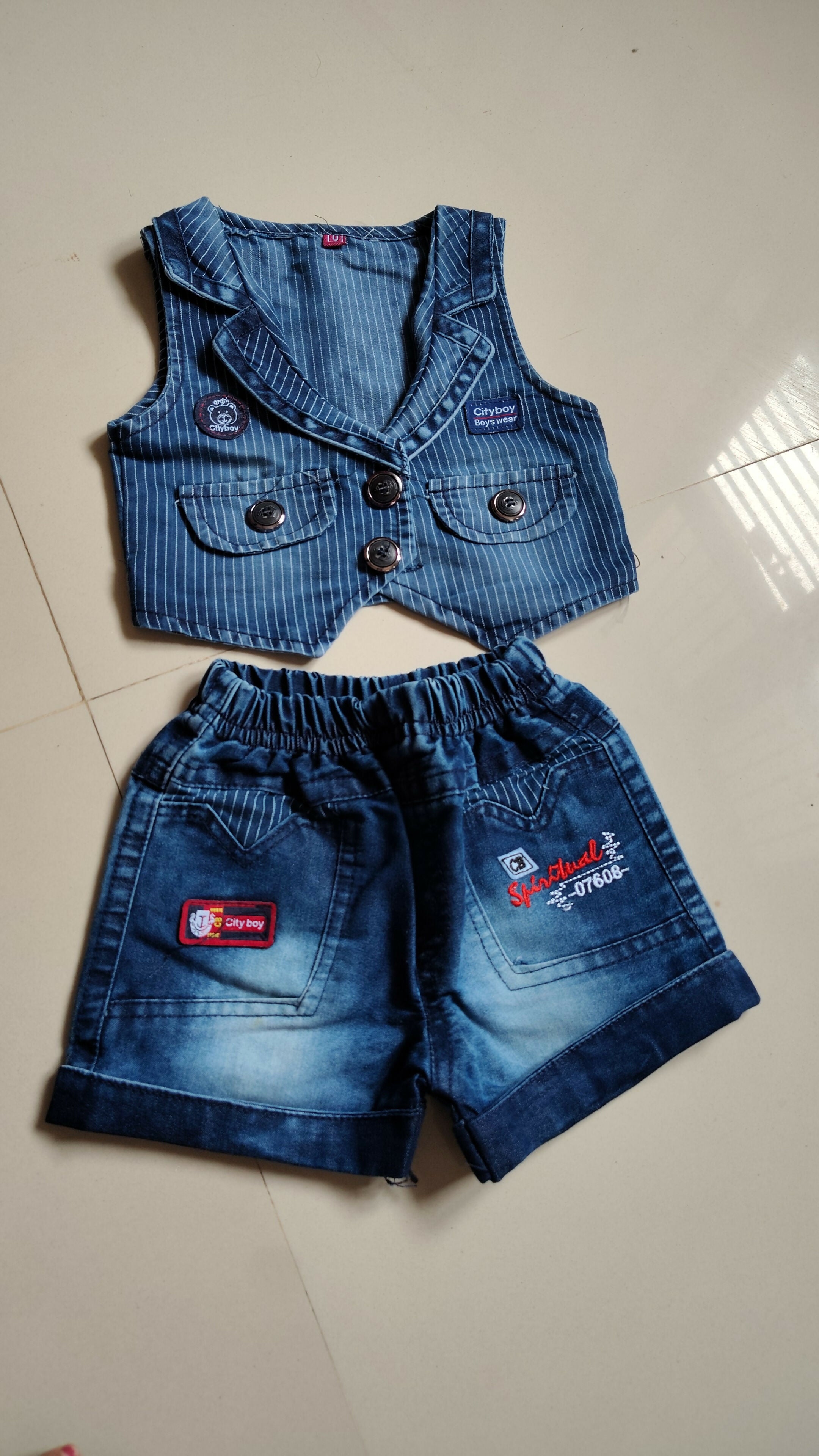 Top & Shorts Set for Baby Girl featuring a cute coordinated outfit with soft, comfortable fabric and a stylish design for everyday wear, playtime, outings, travel, and casual occasions.