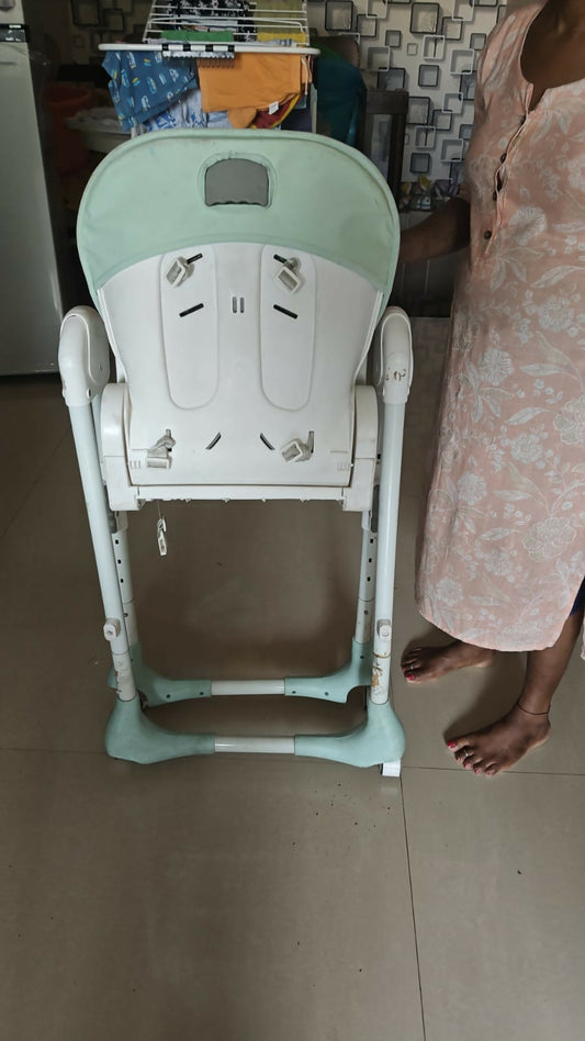 R for Rabbit High Chair – Adjustable, safe, and stylish seating for your growing baby.

