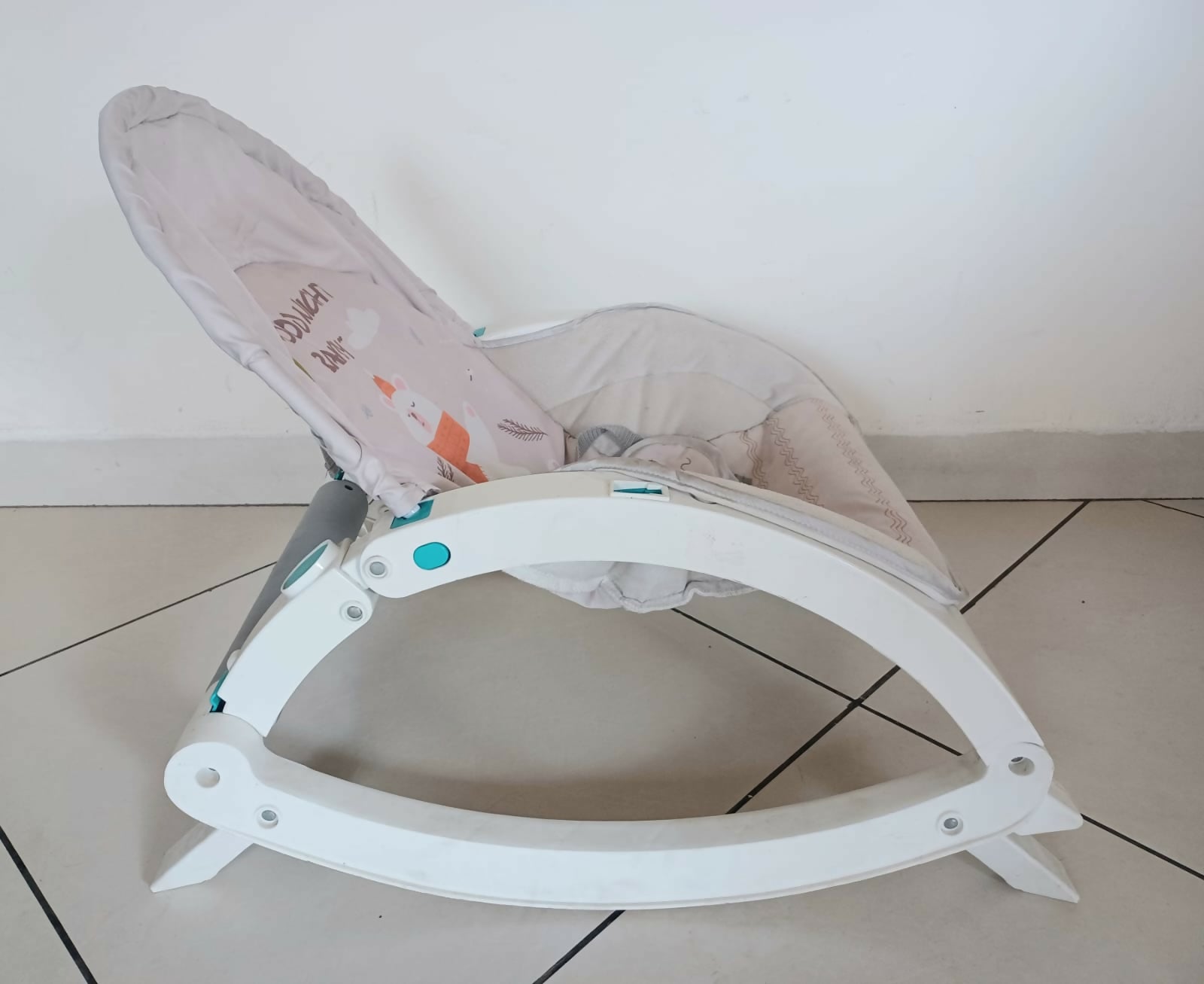 Buy R for Rabbit Rock N Play Rocker – versatile 3-in-1 baby seat with soothing features for comfort and development.


