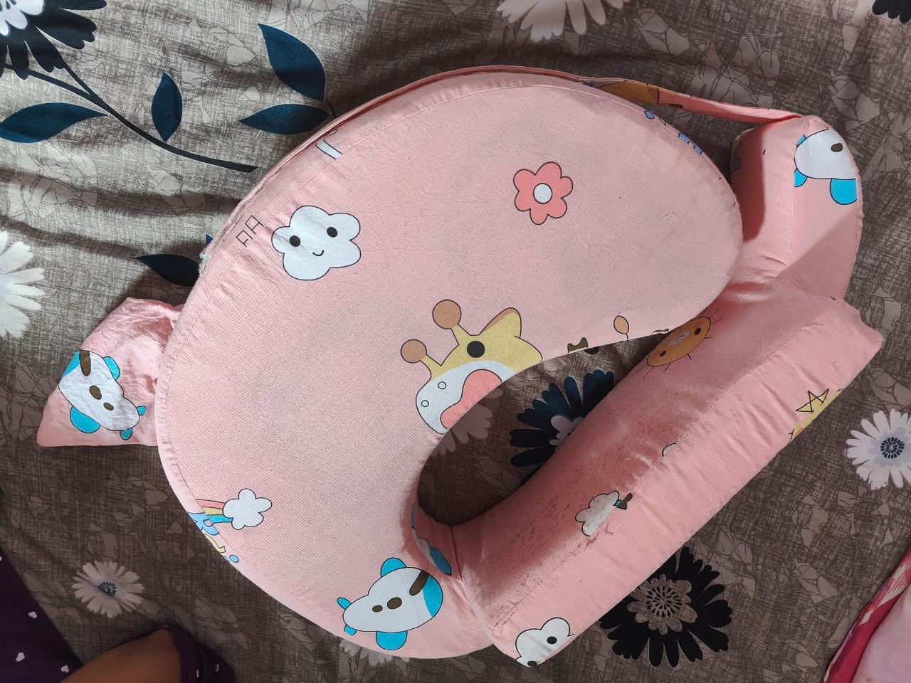 Feeding Pillow for Baby with Cover - PyaraBaby