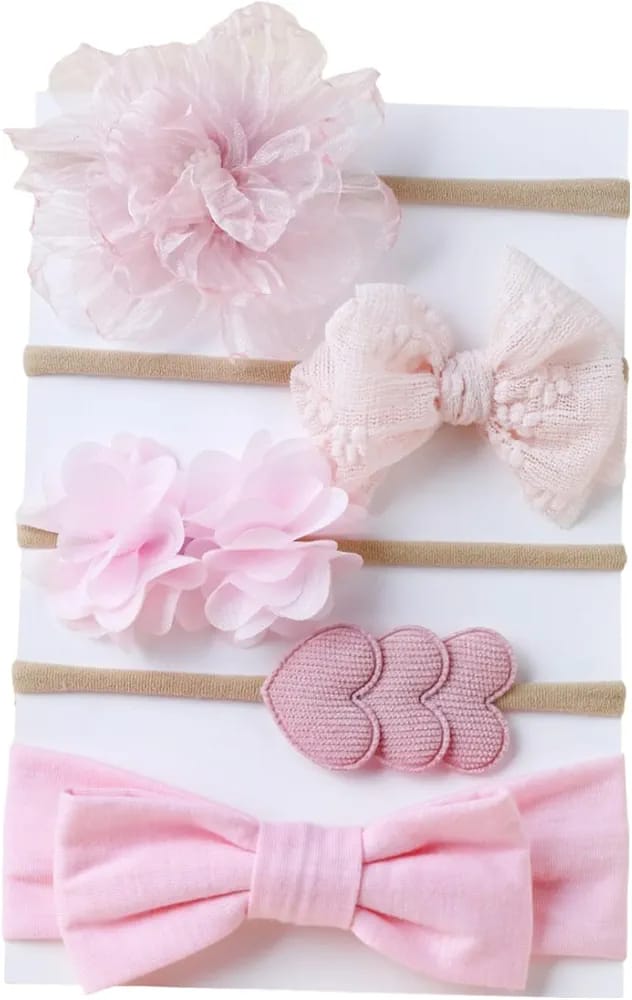 Add a touch of charm to your baby girl’s look with these delightful hair accessories, designed to complement any outfit. 