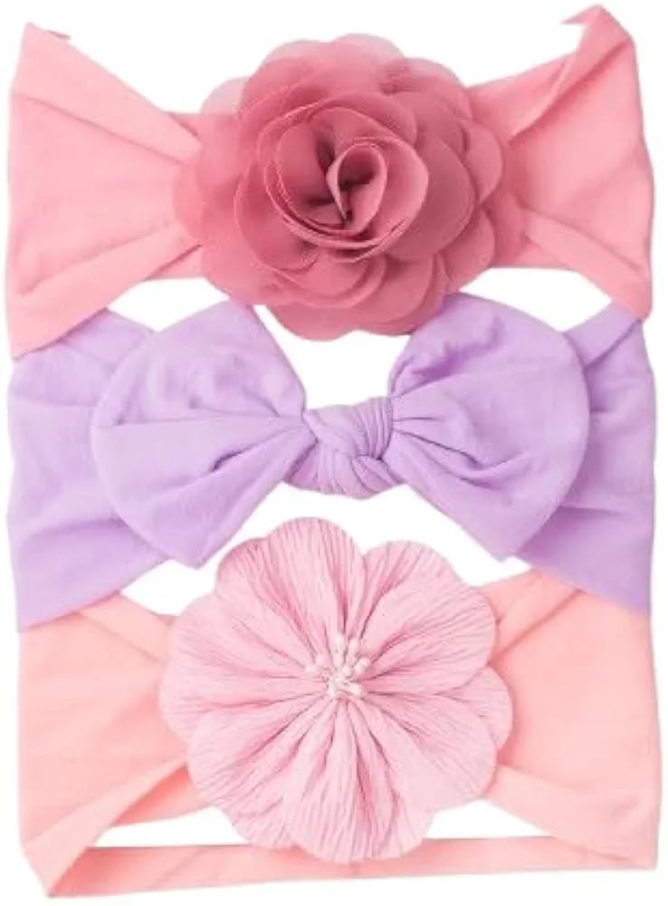 Add a touch of charm to your baby girl’s look with these delightful hair accessories, designed to complement any outfit. 