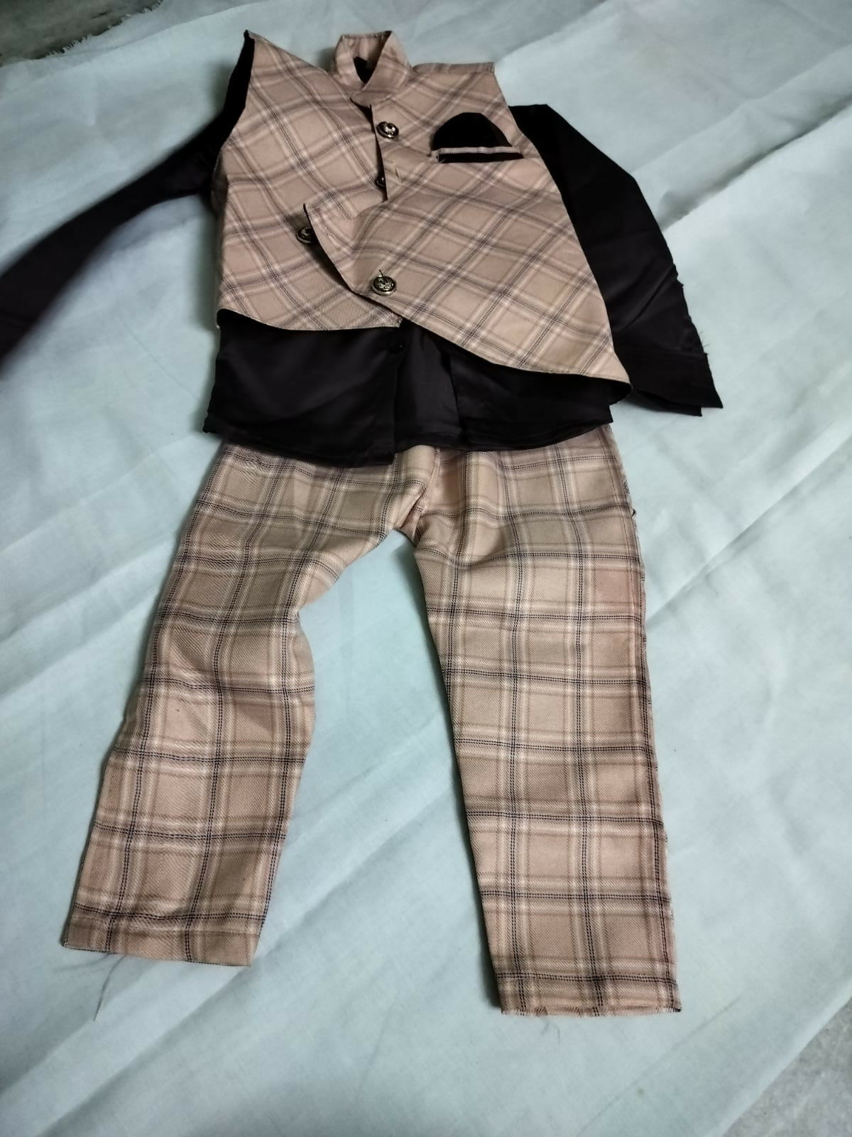 Dress your little one in style with our Full Set - T-Shirt, Pant, and Jacket, offering versatility and fashion-forward looks for any occasion.