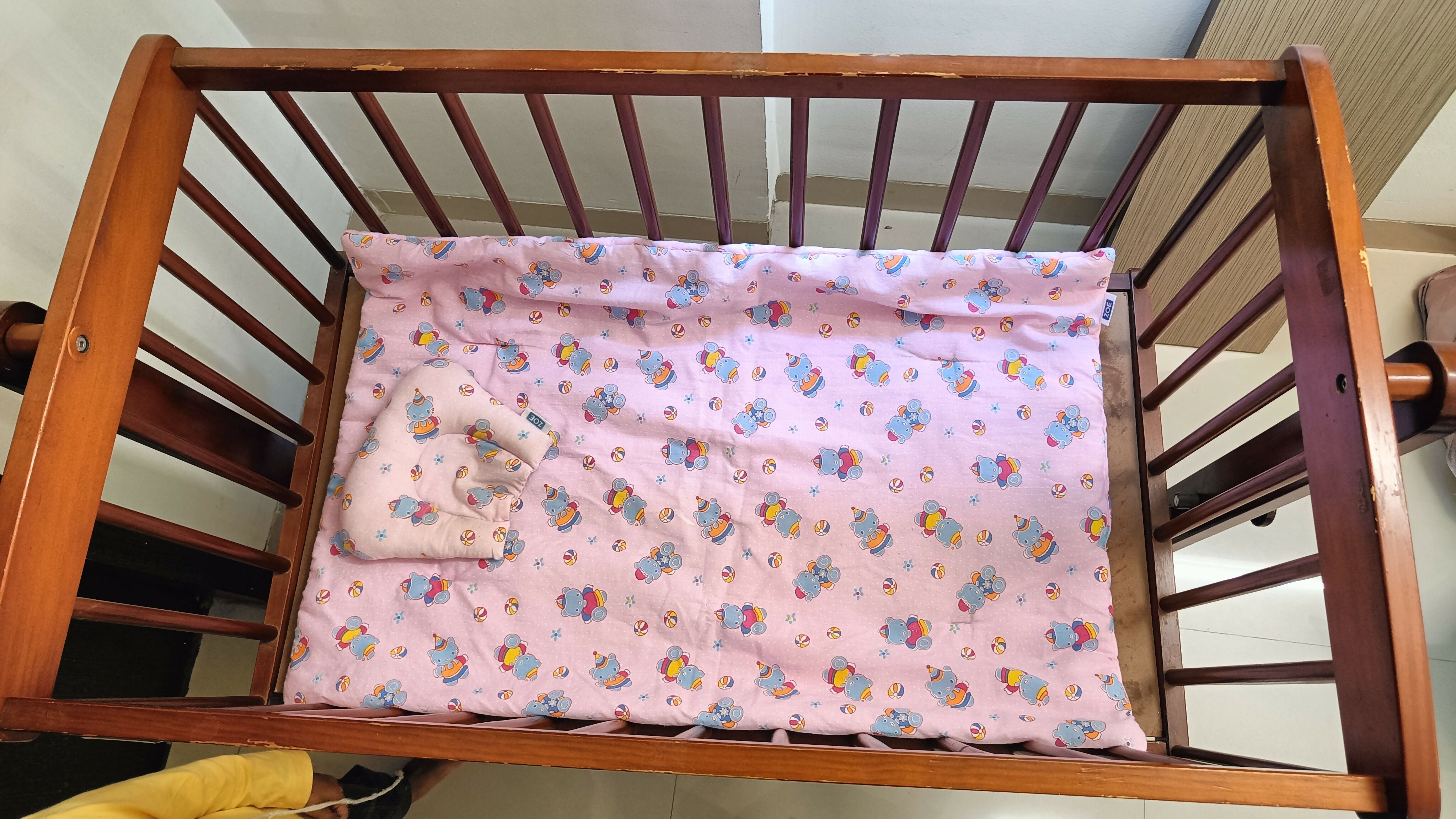 BABY HUG  JOY PLUS Cradle