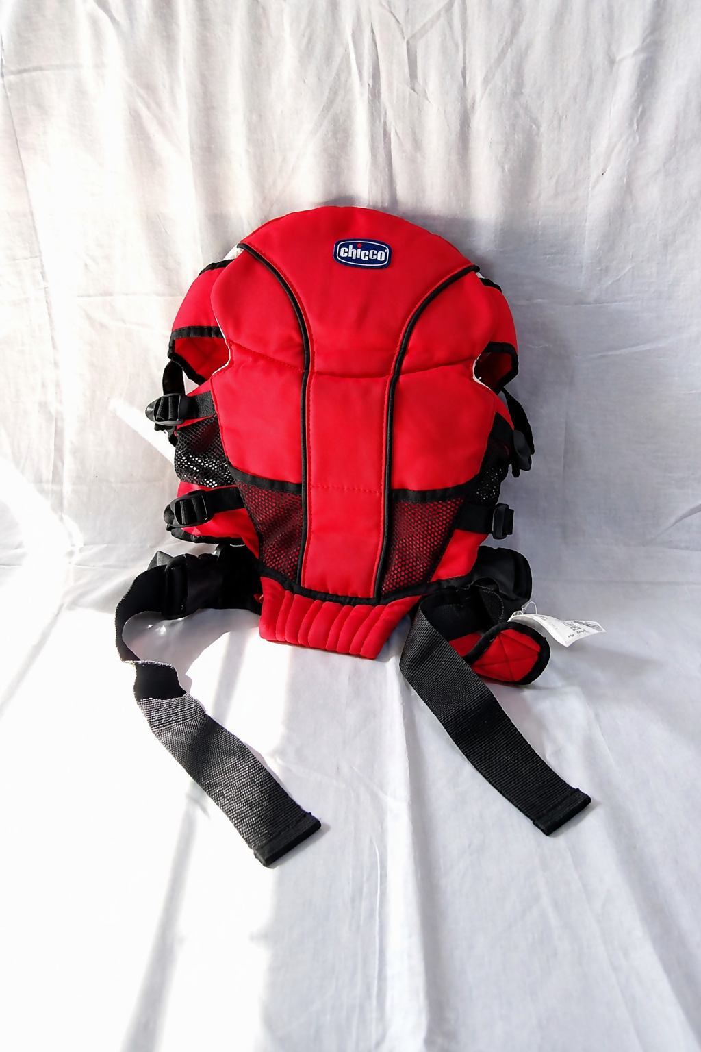 Chicco Baby Carrier Front Carry Infant 0-9M Red Black Clean