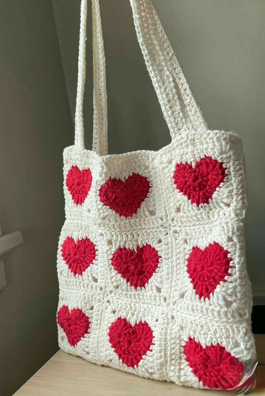 Heart shoulder bag – cute, stylish, and perfect for carrying your essentials with love.

