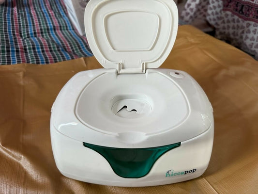 HICCOPAP baby wipe warmer – warm, moist, and ready wipes for gentle, fuss-free diaper changes.

